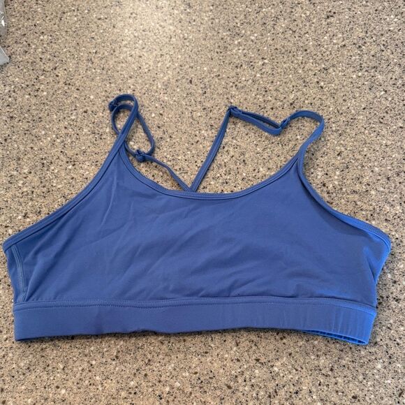 BUFFBUNNY McKinley Sports Bra In Glacier From The Frozen Collection - Picture 2 of 7